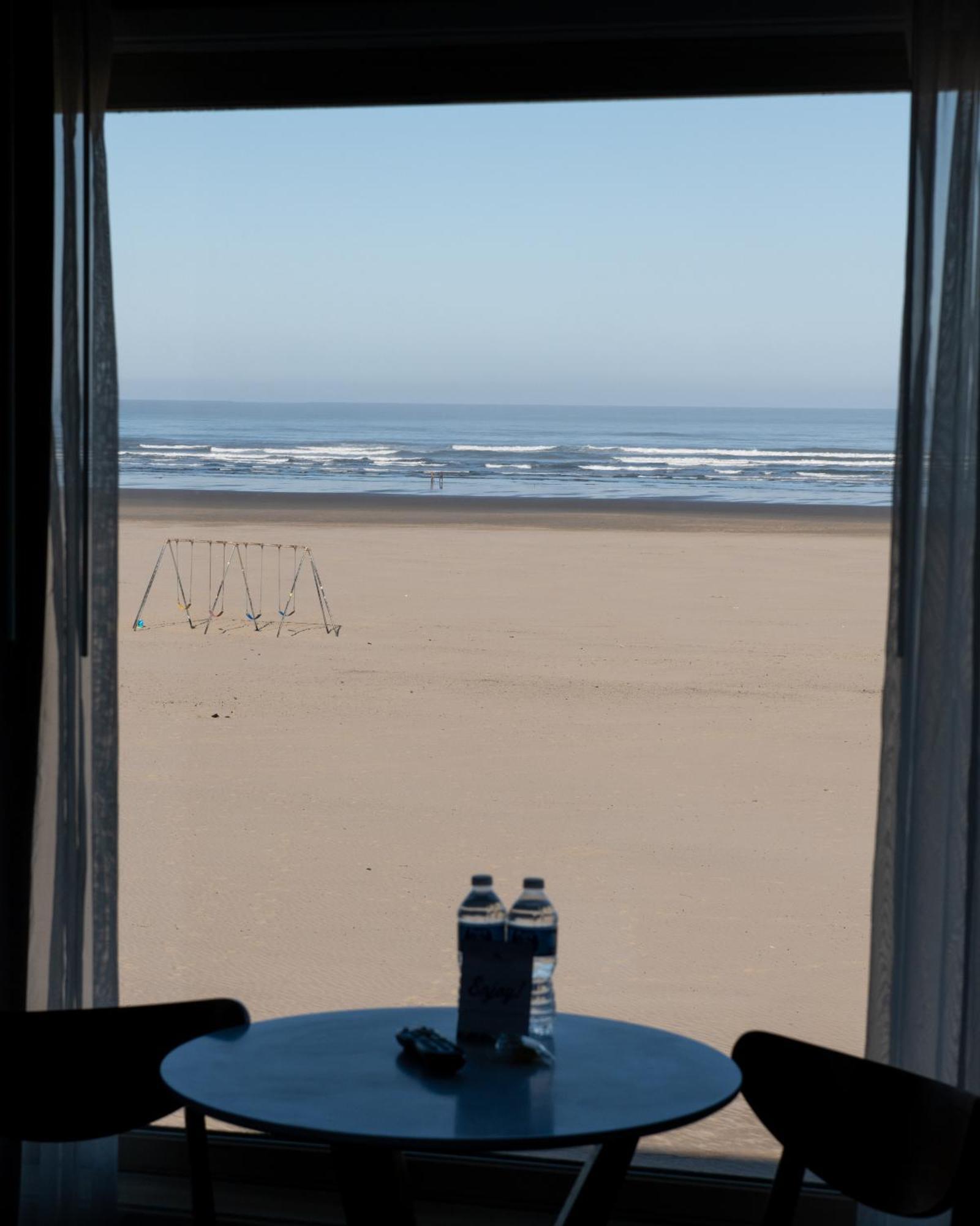 Мотель The Ocean Front At Сисайд Экстерьер фото